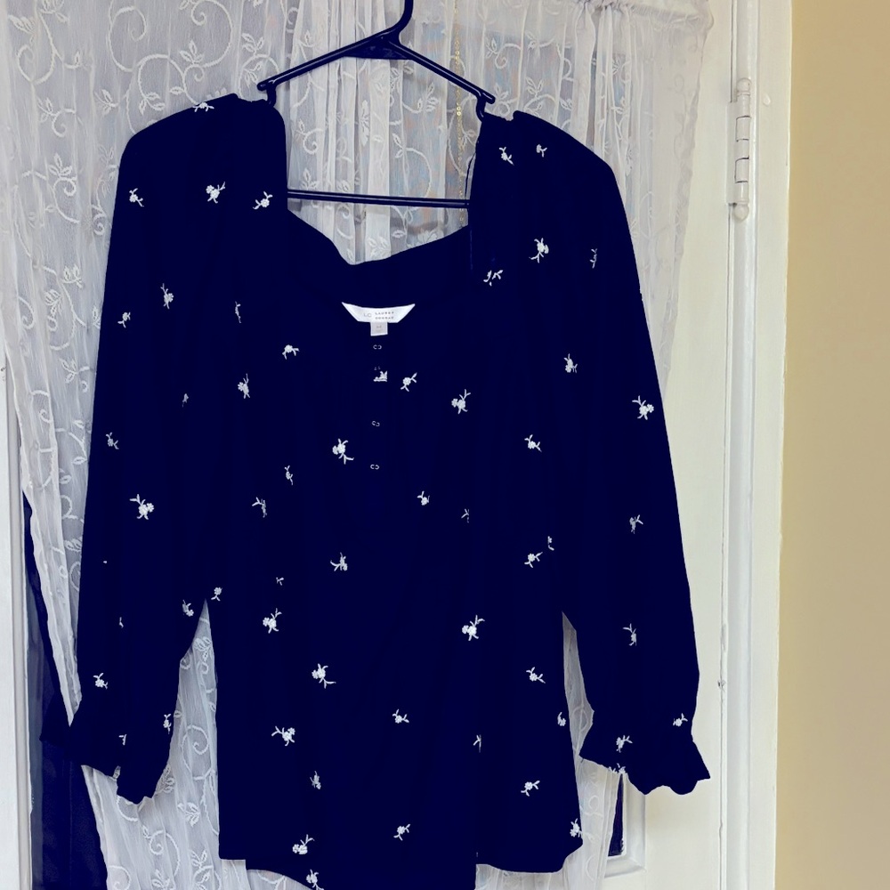 Lauren Conrad blouse
